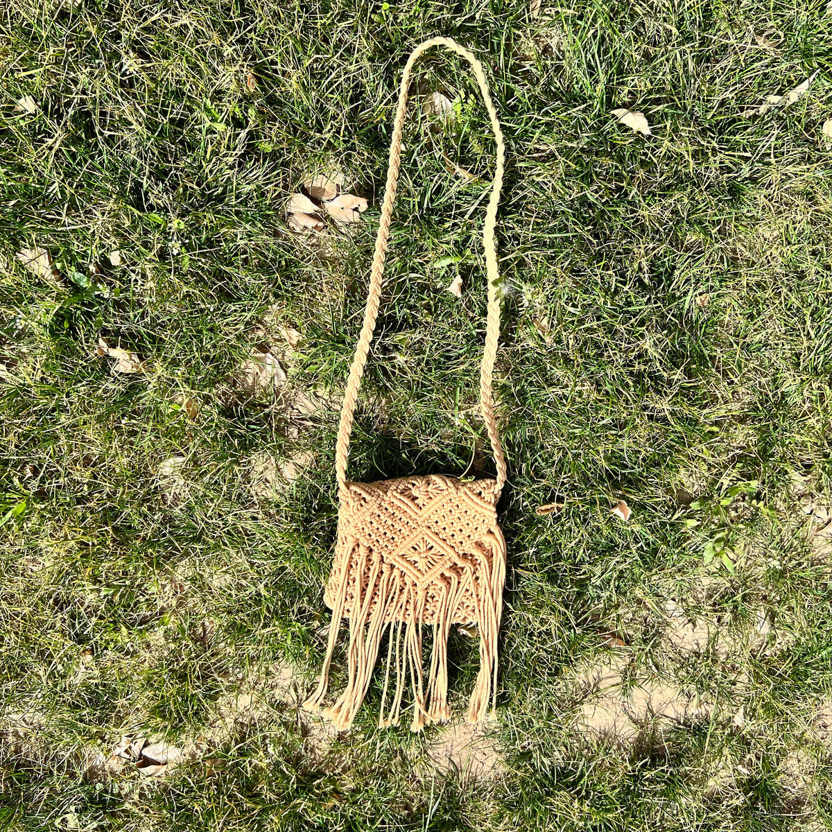 Handmade Woven Tassel Crossbody Bag: Eco-Friendly Nylon Summer Purse - view 4