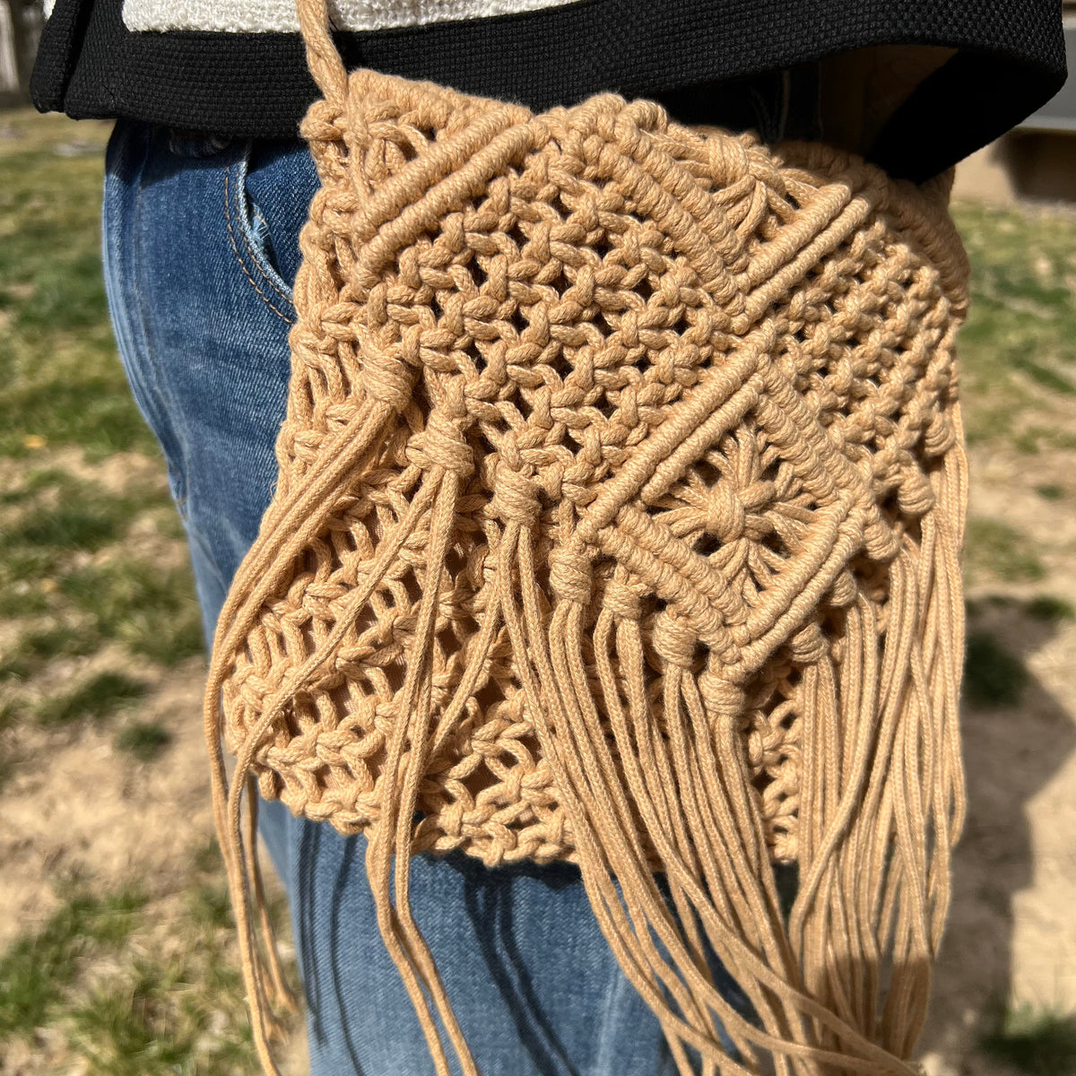 Handmade Woven Tassel Crossbody Bag: Eco-Friendly Nylon Summer Purse - view 7