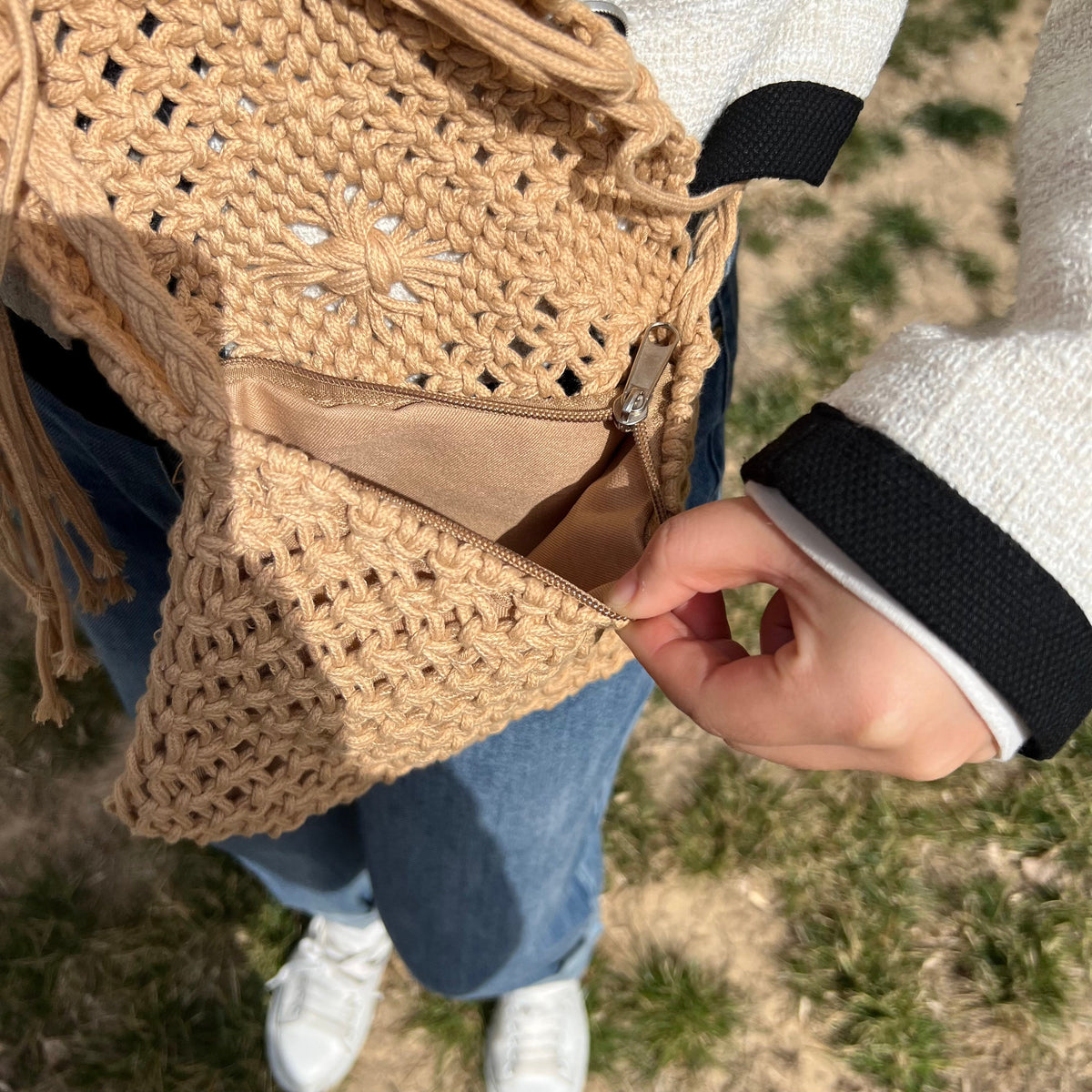 Handmade Woven Tassel Crossbody Bag: Eco-Friendly Nylon Summer Purse - view 6