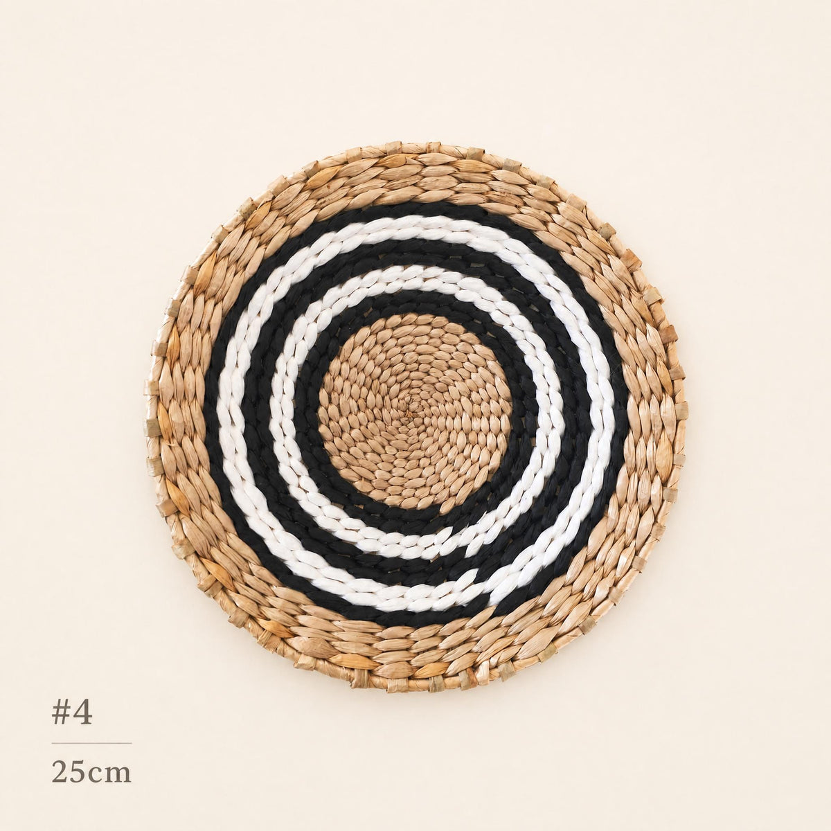 #4 small 25 cm handwoven cattail wall basket with black and white concentric rings