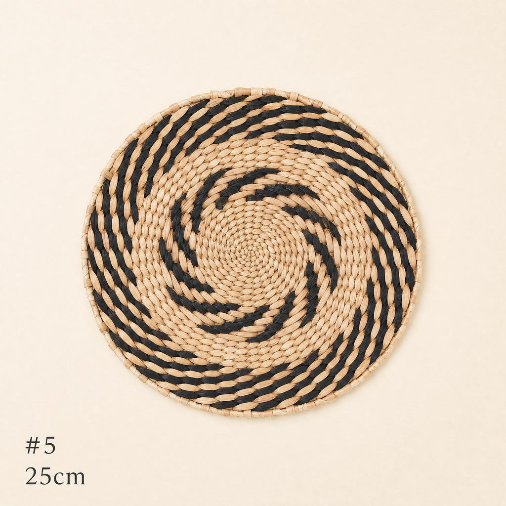 #5 medium 25 cm woven cattail wall basket with black and tan swirl pattern