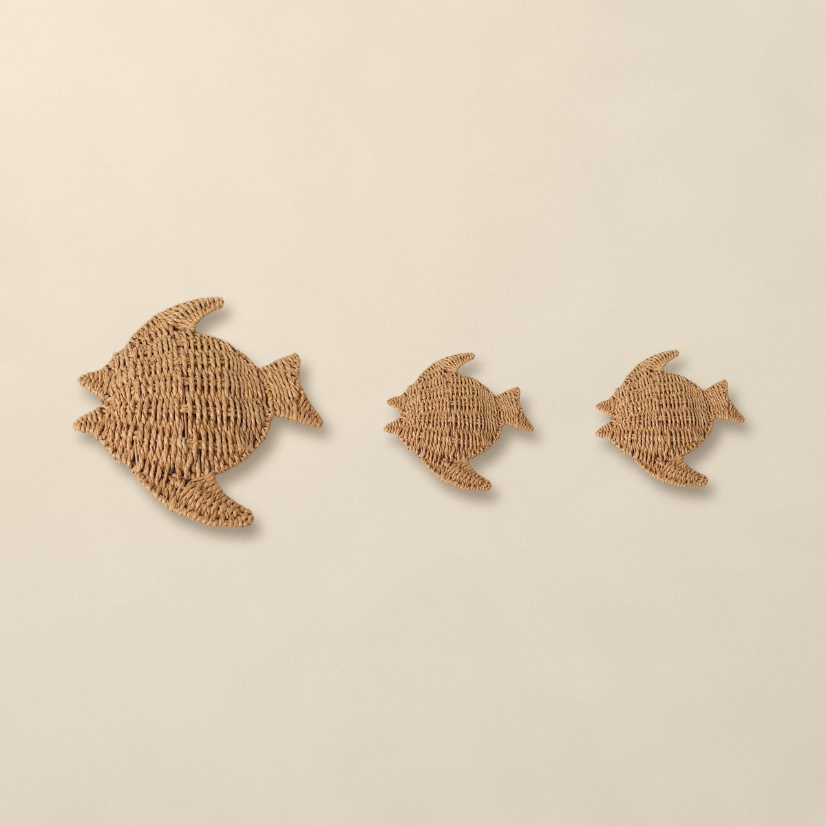 Style option 1 Large + 2 Small (Set of 3): what is included in this set of woven paper rope fish