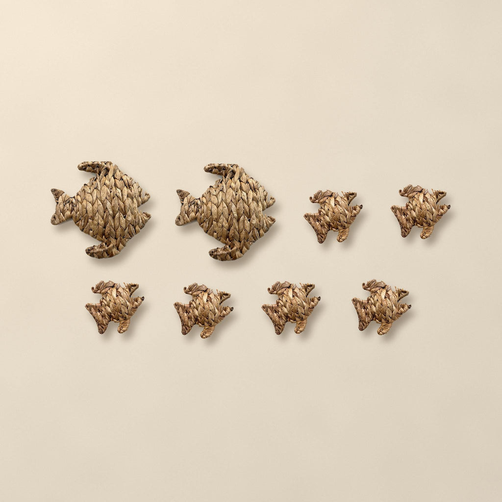 Style option 2 Large + 6 Small (Set of 8): what is included in this set of woven water hyacinth fish