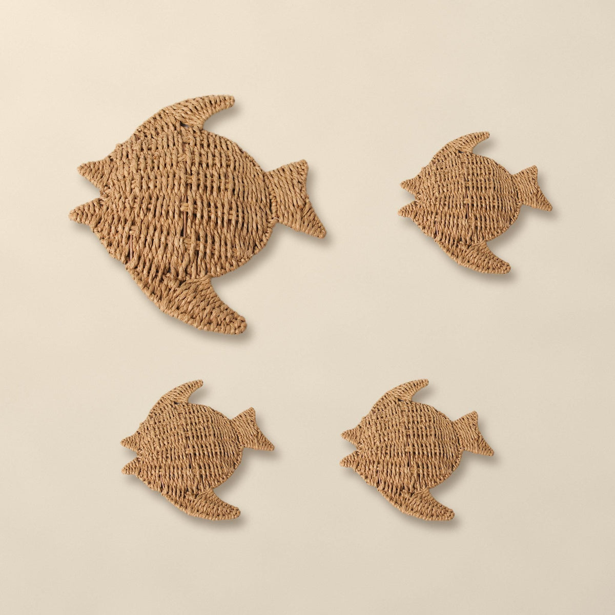Style option 1 Large + 3 Small (Set of 4): what is included in this set of woven paper rope fish